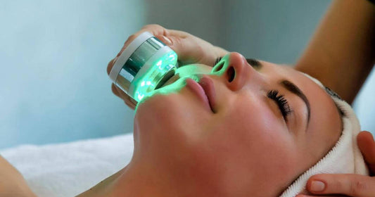 Green Light Therapy: Beauty, Health Benefits and Side Effects